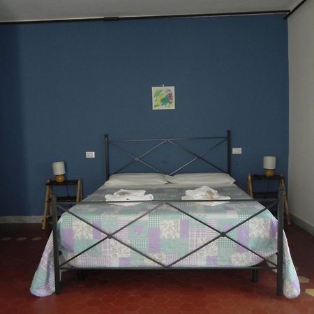Affittacamere Borgo Degli Artisti Boutique Rooms Serricciolo Luaran gambar