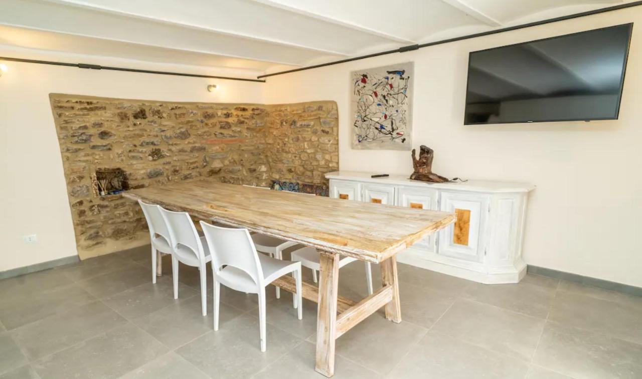 Affittacamere Borgo Degli Artisti Boutique Rooms Serricciolo Luaran gambar