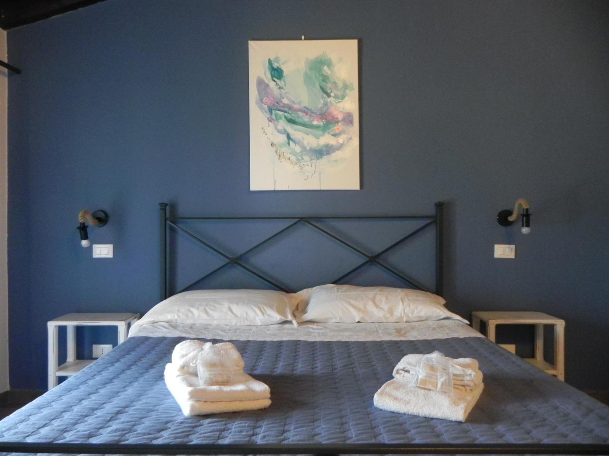 Affittacamere Borgo Degli Artisti Boutique Rooms Serricciolo Luaran gambar