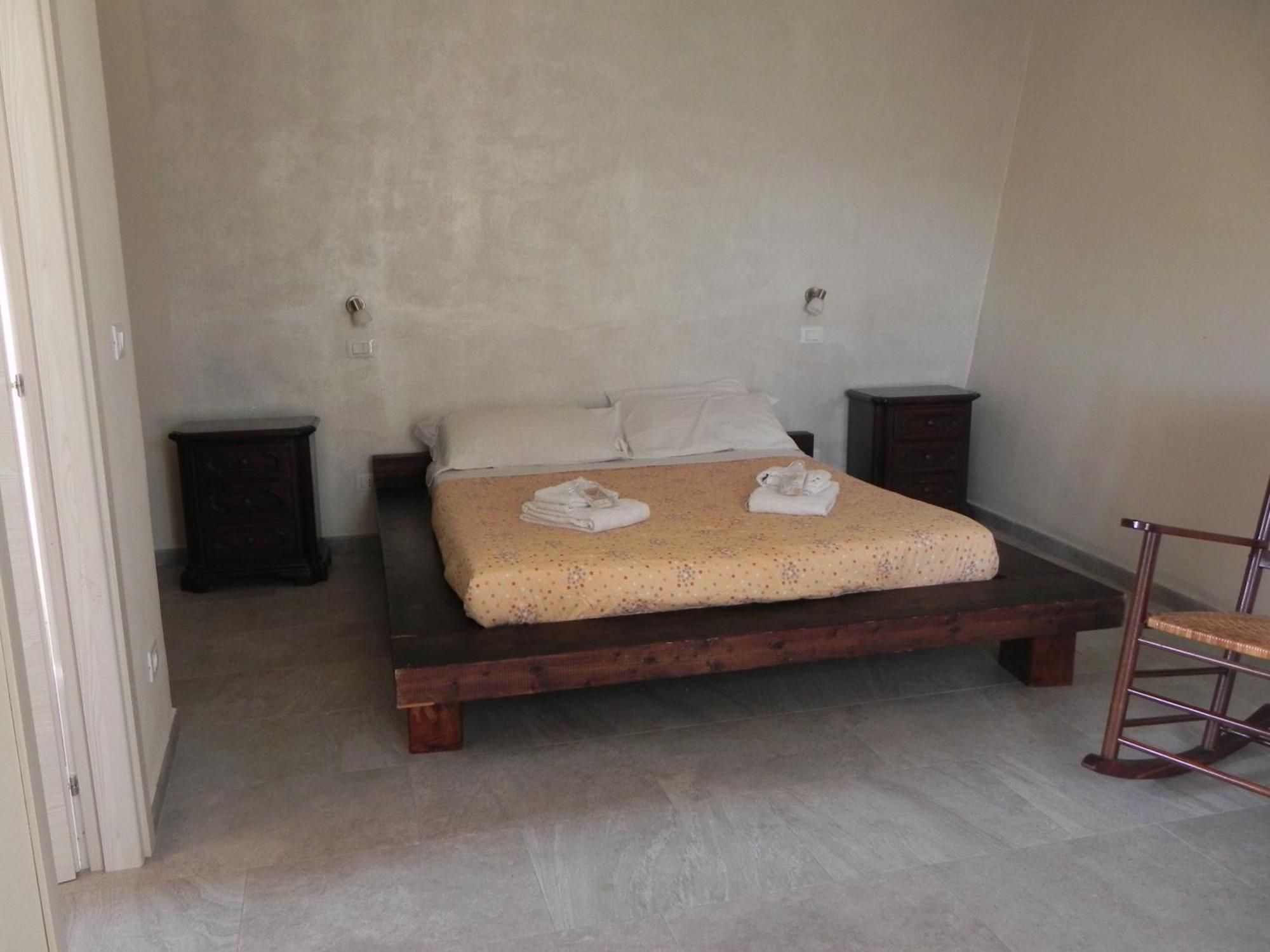 Affittacamere Borgo Degli Artisti Boutique Rooms Serricciolo Luaran gambar