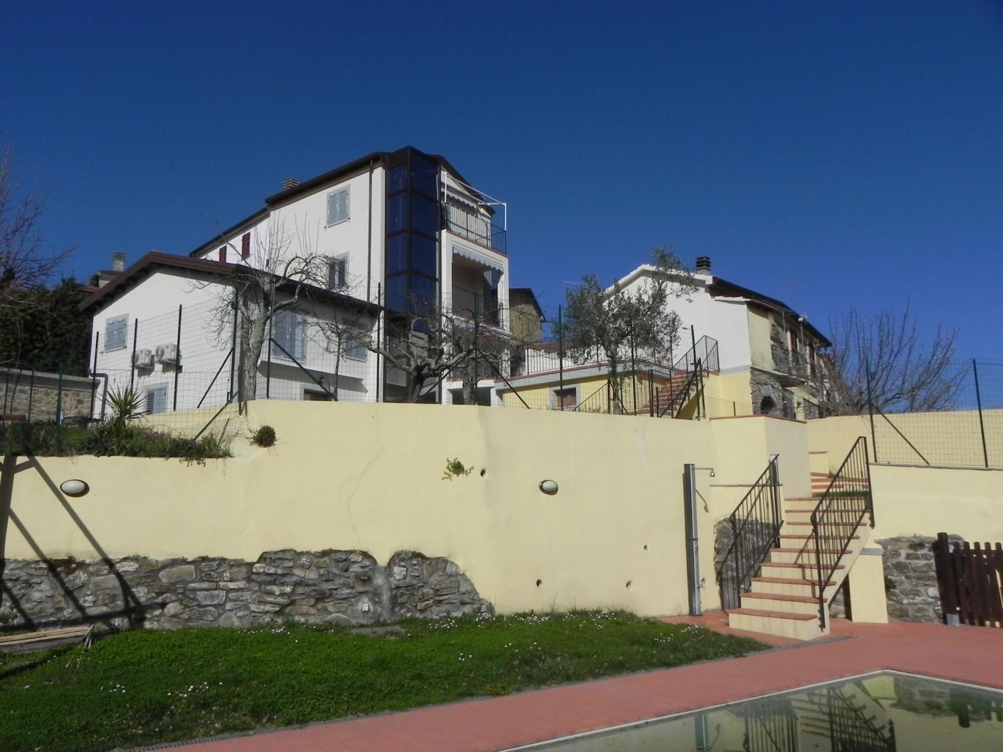 Affittacamere Borgo Degli Artisti Boutique Rooms Serricciolo Luaran gambar
