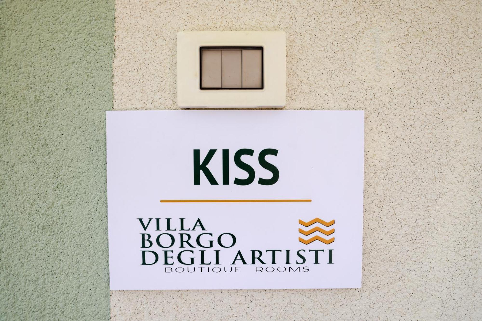 Affittacamere Borgo Degli Artisti Boutique Rooms Serricciolo Luaran gambar