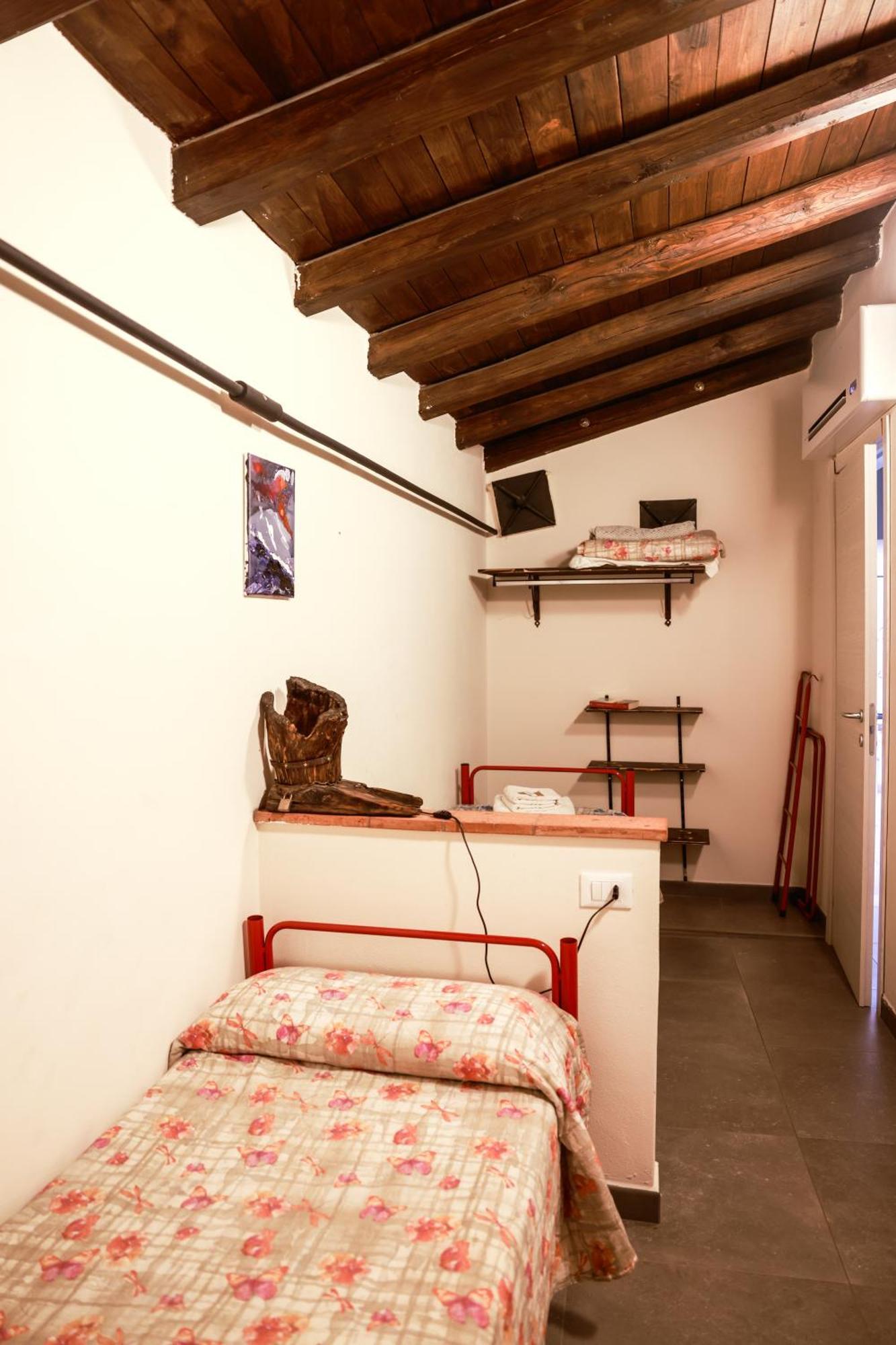 Affittacamere Borgo Degli Artisti Boutique Rooms Serricciolo Luaran gambar